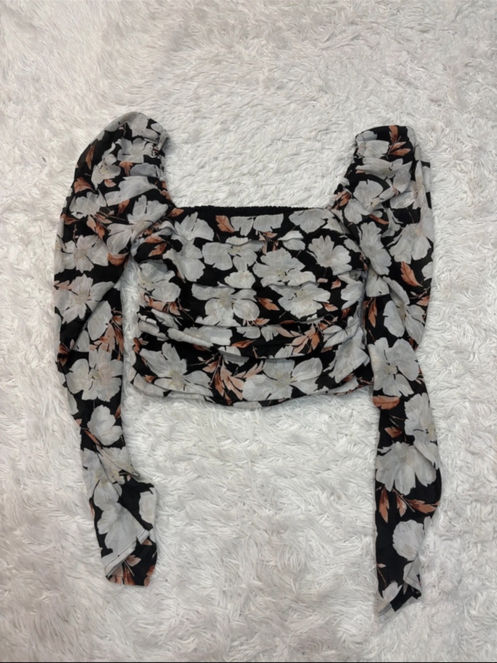 Abercrombie Floral Puff-Sleeve Cropped Top - Black & White
